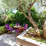 Family-friendly With Swimming Pool Splitska, Brac - 23224 Apartament