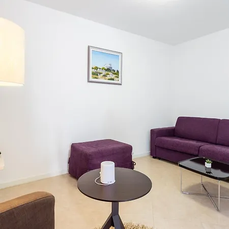 Family-friendly With Swimming Pool Splitska, Brac - 23224 Apartament