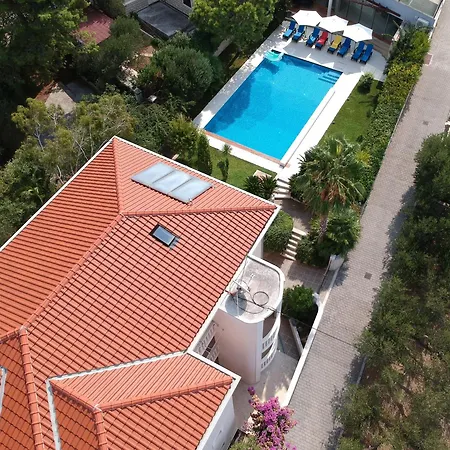 Family-friendly With Swimming Pool Splitska, Brac - 23224 Apartament Supetar