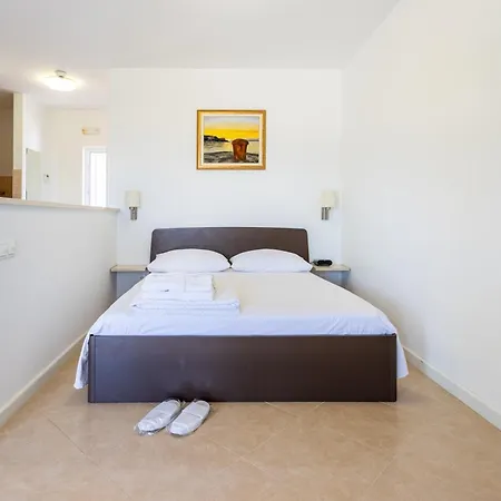 Family Friendly With A Swimming Pool Splitska, Brac - 23224 Appartement