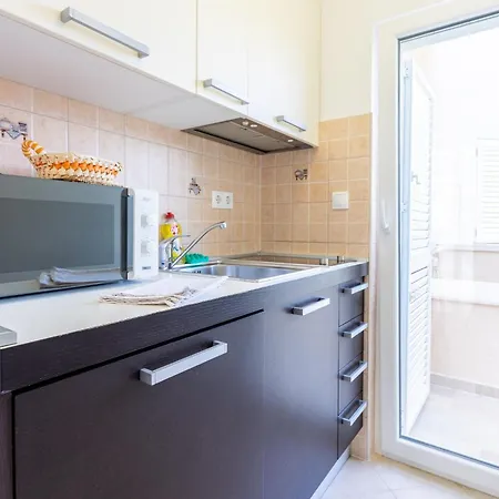 Family Friendly With A Swimming Pool Splitska, Brac - 23224 Supetar