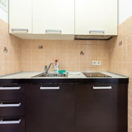 Family Friendly With A Swimming Pool Splitska, Brac - 23224 Appartement
