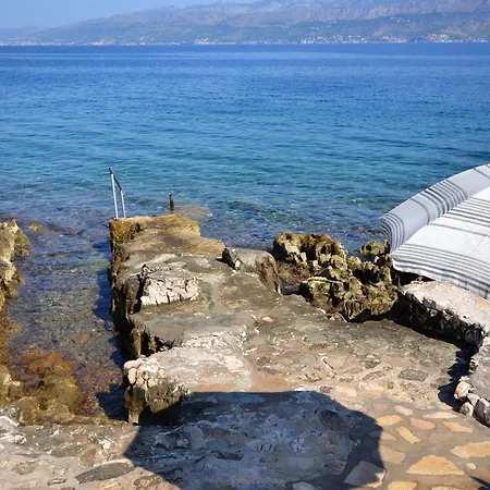 Appartement Family Friendly With A Swimming Pool Splitska, Brac - 23224 *