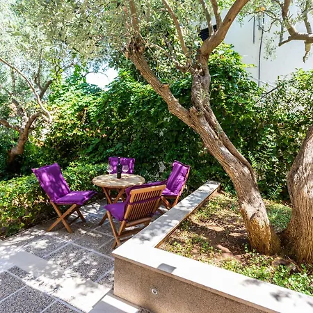 Family Friendly With A Swimming Pool Splitska, Brac - 23224 Appartement